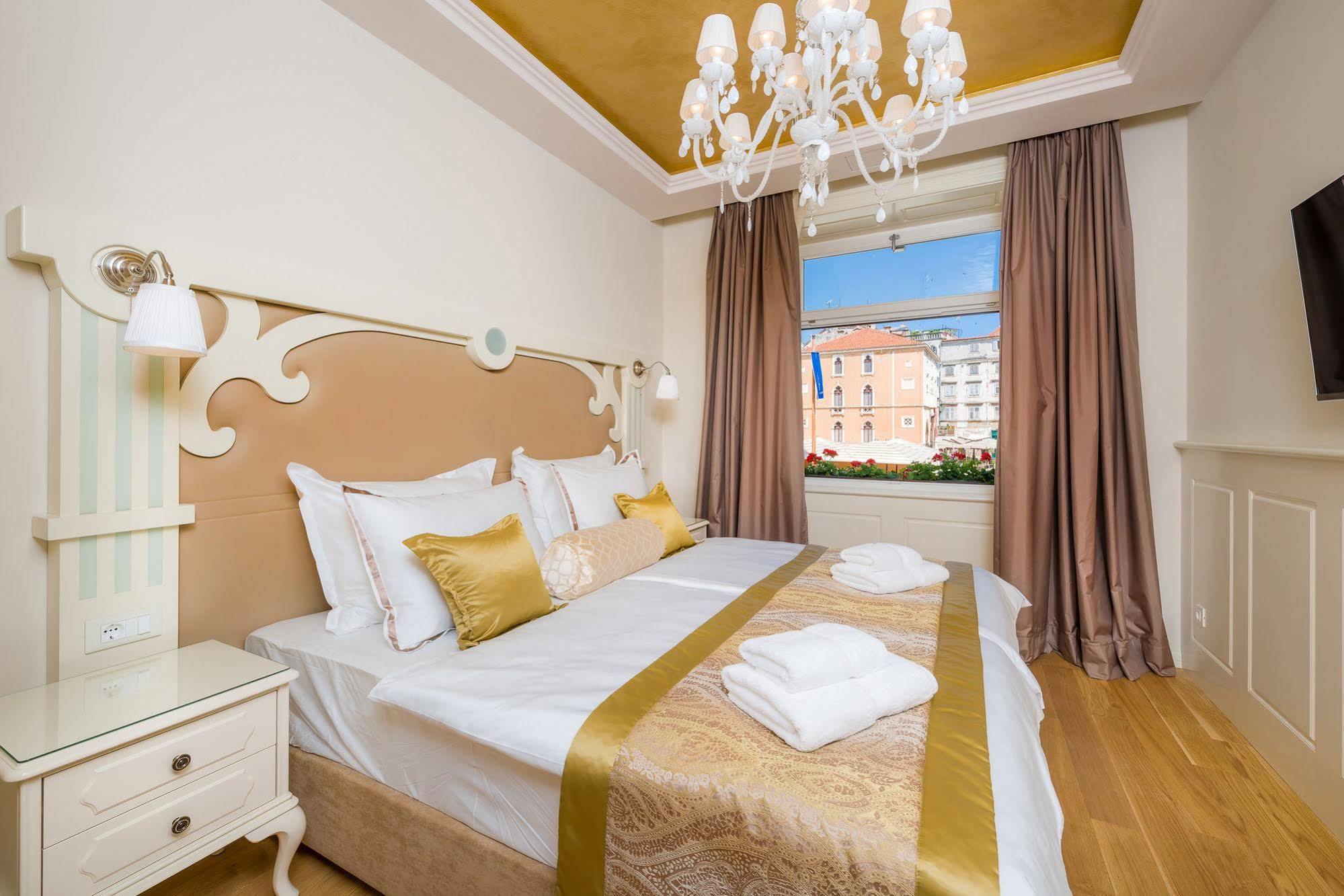 Piazza Heritage Hotel Split Eksteriør bilde